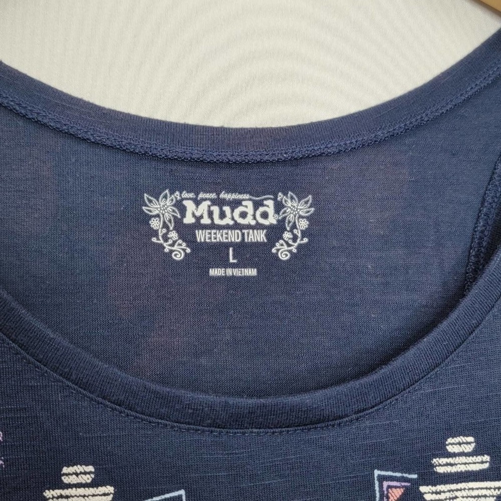 MUDD Aztec design Razor back Tank top - Picture 6 of 14